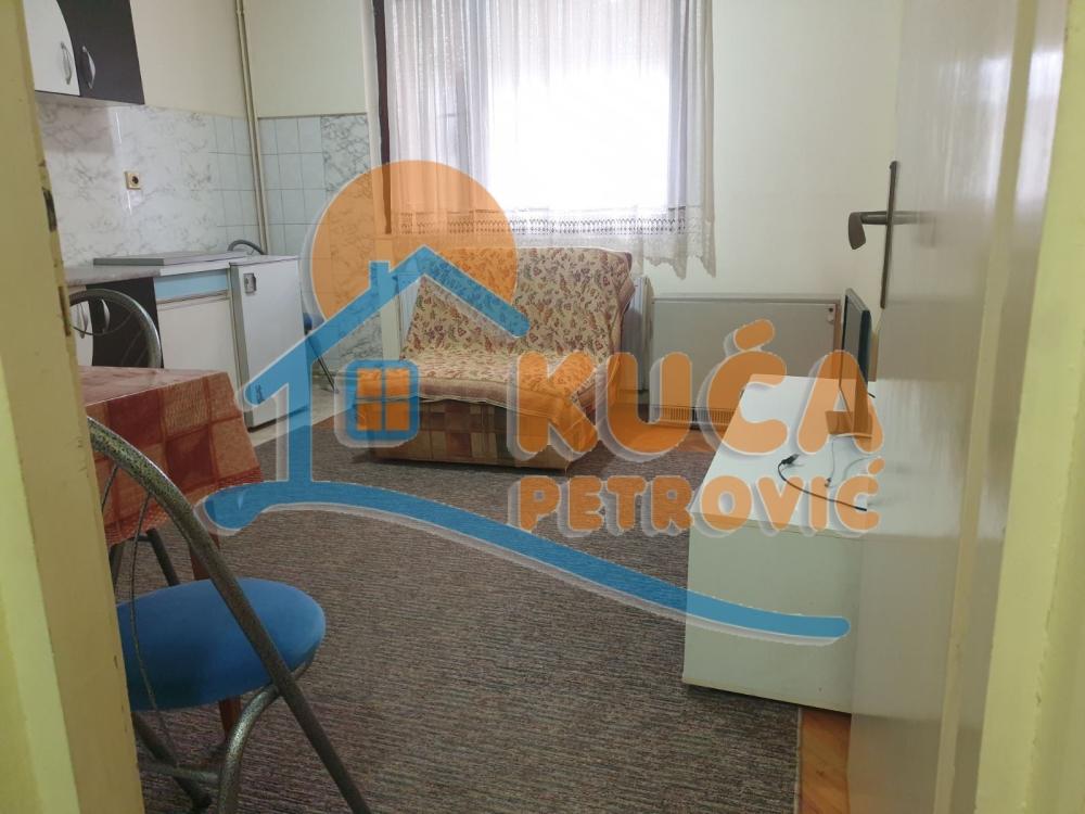 Slika 1 - Patrisa Lumumbe, Jednoiposoban stan na prodaju, 33m2, 66.000€