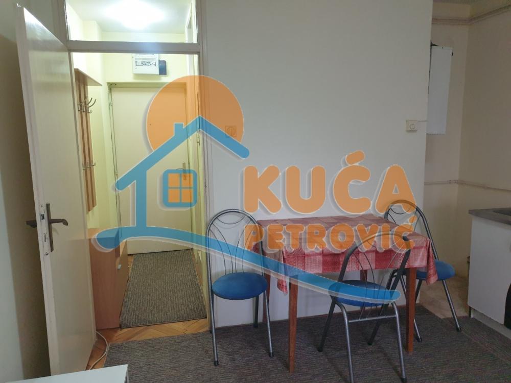 Slika 6 - Patrisa Lumumbe, Jednoiposoban stan na prodaju, 33m2, 66.000€