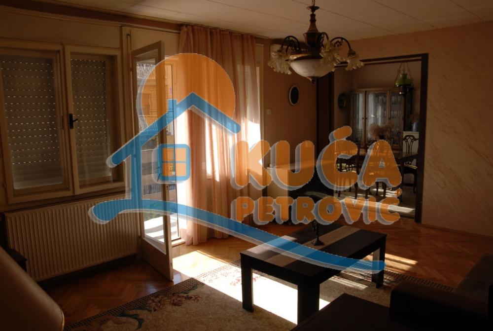 Slika 3 - Ozrenska, Trosoban stan na prodaju, 86m2, 113.400€