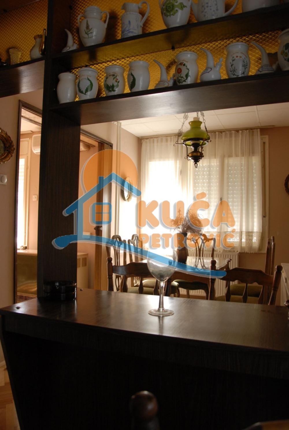 Slika 11 - Ozrenska, Trosoban stan na prodaju, 86m2, 113.400€