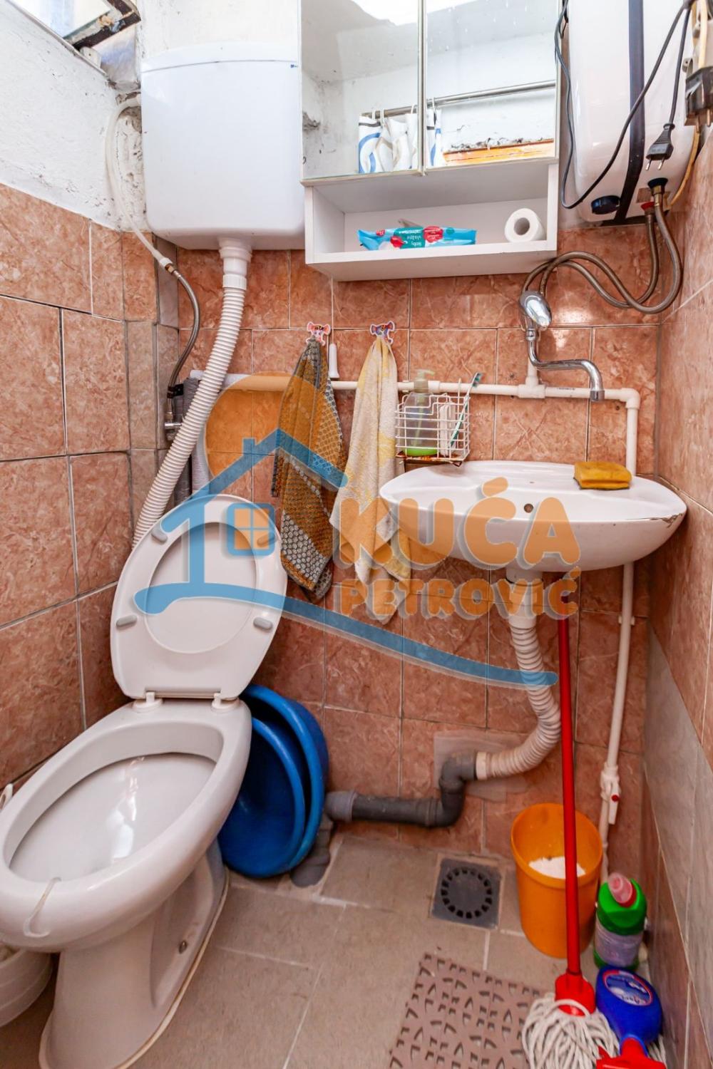 Slika 10 - Berbatovo,  Kuća na prodaju, 65m2, 30.000€