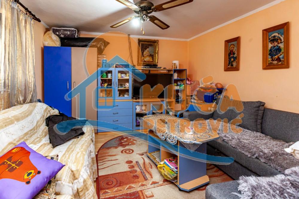 Slika 5 - Berbatovo,  Kuća na prodaju, 65m2, 30.000€