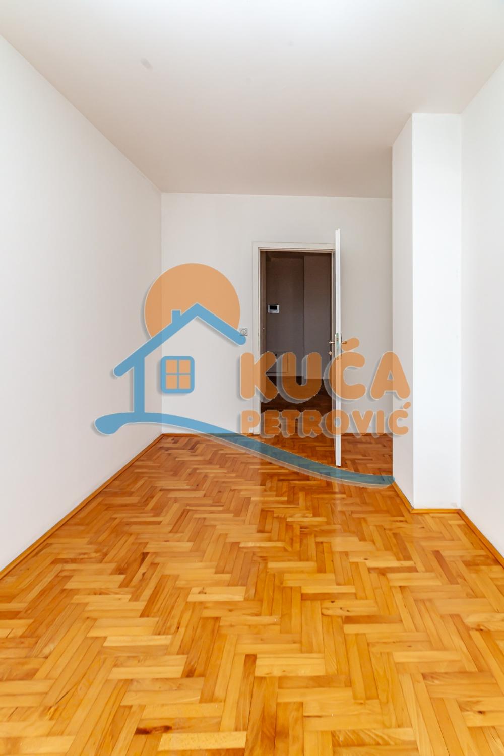 Slika 4 - Bulevar Nemanjića, Dvosoban stan na prodaju, 59m2, 118.000€
