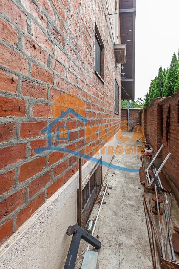 Slika 4 - Vojvode Putnika,  Kuća na prodaju, 267m2, 269.000€