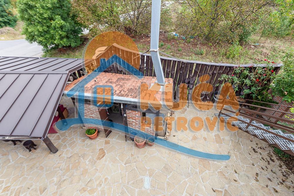 Slika 2 - Vojvode Putnika,  Kuća na prodaju, 267m2, 269.000€