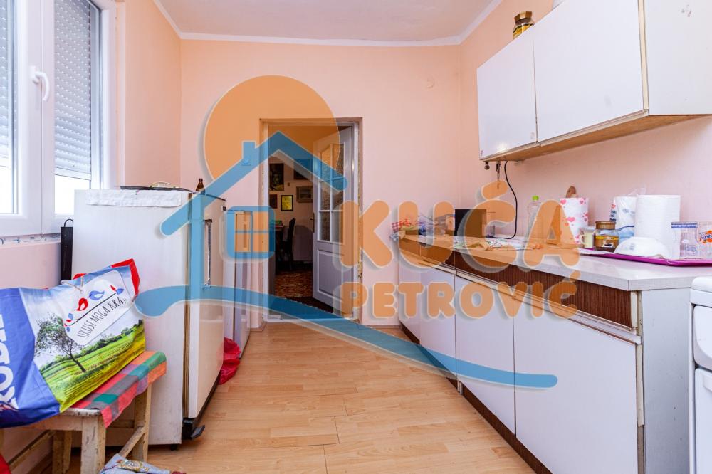 Slika 7 - Lole Ribara,  Kuća na prodaju, 62m2, 90.000€