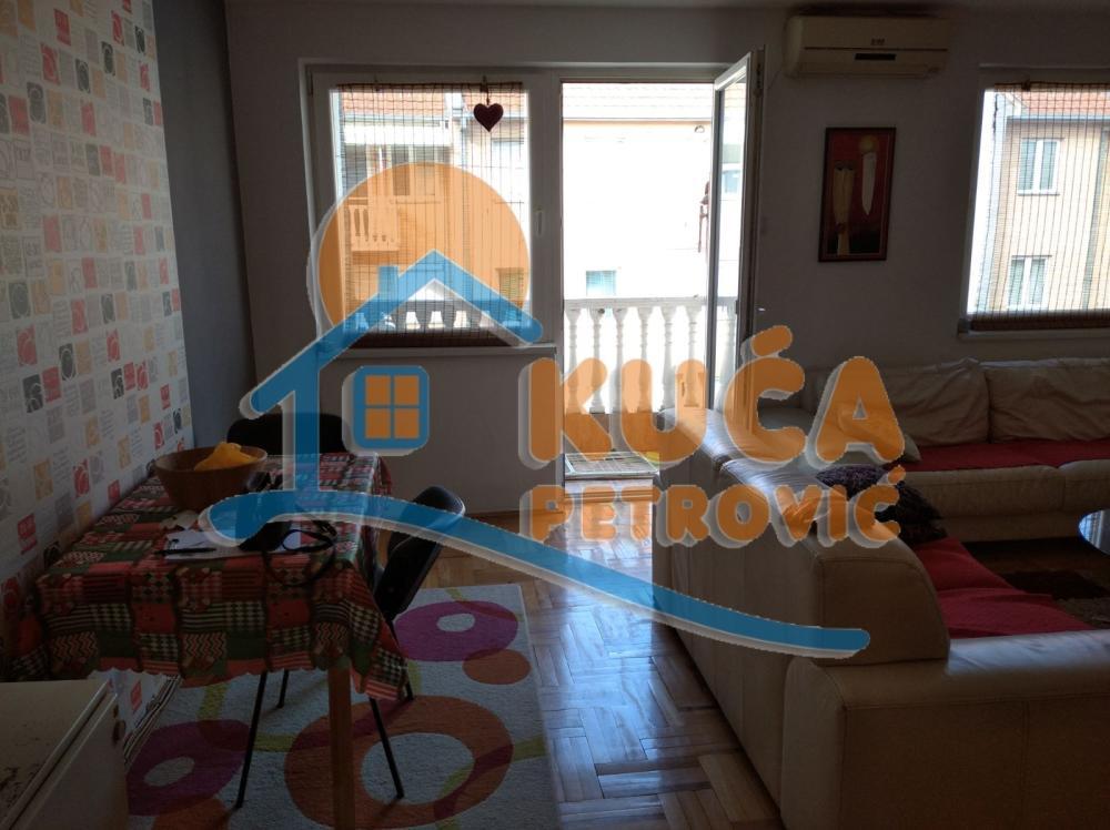 Glavna slika -Studenička, Troiposoban stan na prodaju, 80m2, 113.000€