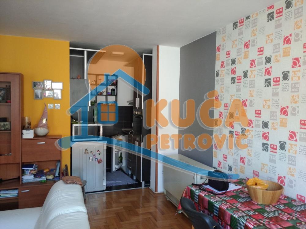 Slika 2 - Studenička, Troiposoban stan na prodaju, 80m2, 113.000€