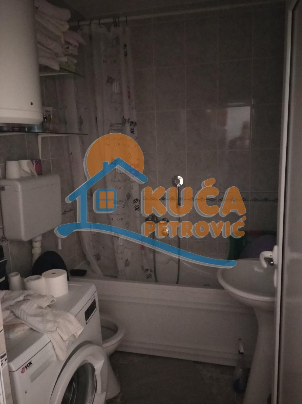 Slika 11 - Studenička, Troiposoban stan na prodaju, 80m2, 113.000€