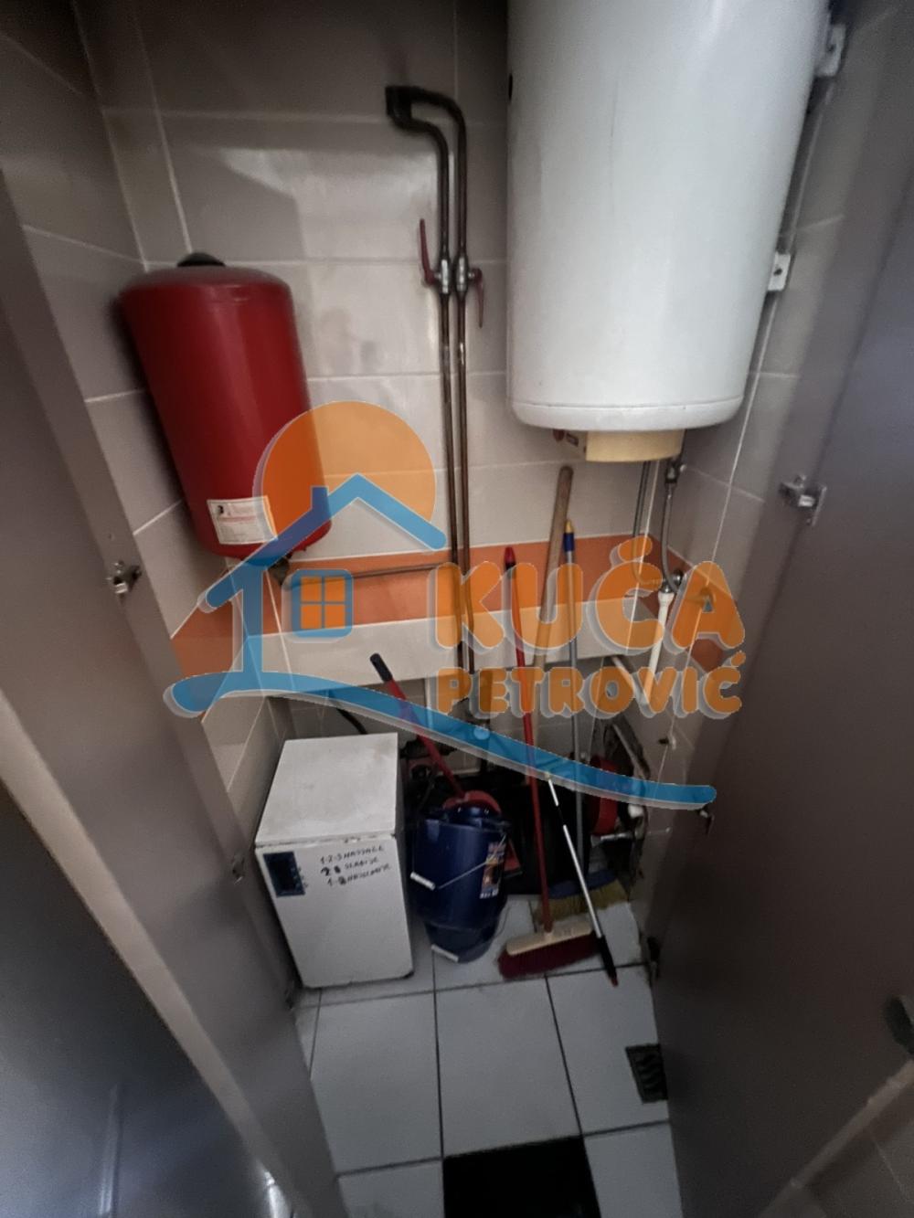 Slika 3 - Vožda Karađorđa,  Lokal za izdavanje, 88m2, 950€