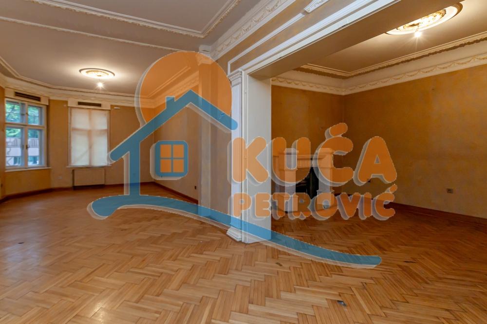 Slika 1 - Cara Dušana,  Lokal za izdavanje, 231m2, 1.200€