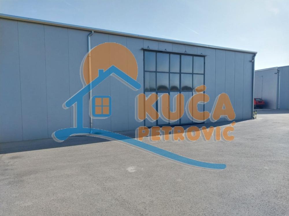 Slika 2 - Topličkog partizanskog odreda,  Lokal za izdavanje, 853m2, 2.985€