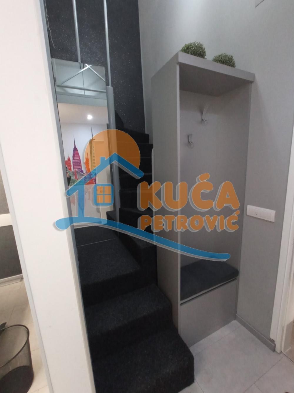 Slika 10 - Obrenovićeva,  Lokal za izdavanje, 23m2, 450€