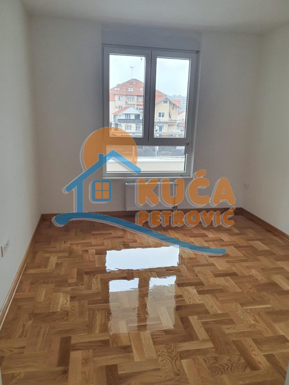 Slika 1 - Branka Radičevića,  Lokal za izdavanje, 55m2, 400€