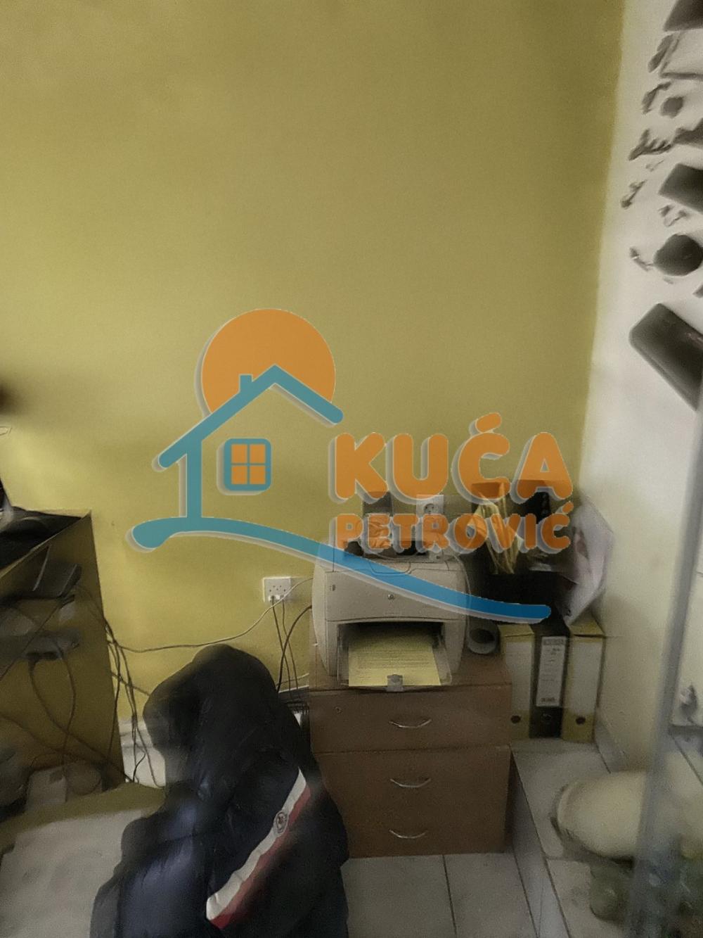 Slika 3 - Obrenovićeva,  Lokal na prodaju, 9m2, 42.000€