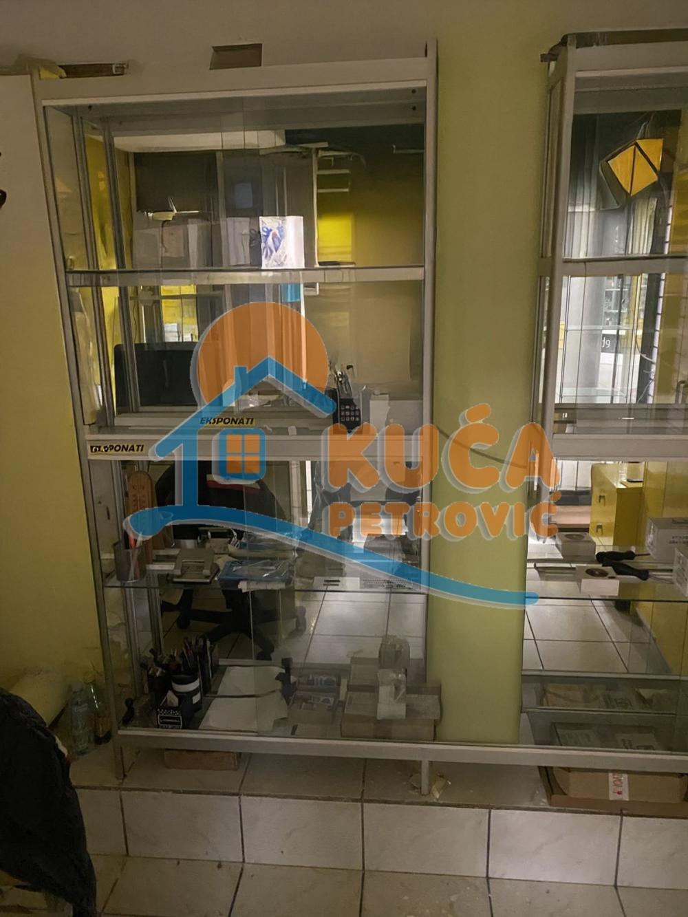 Slika 2 - Obrenovićeva,  Lokal na prodaju, 9m2, 42.000€