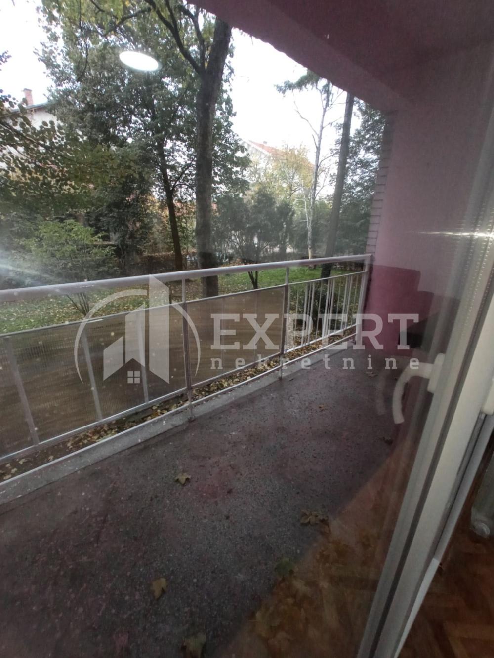 Slika 9 - Bulevar dr Zorana, Dvosoban stan za izdavanje, 42m2, 350€