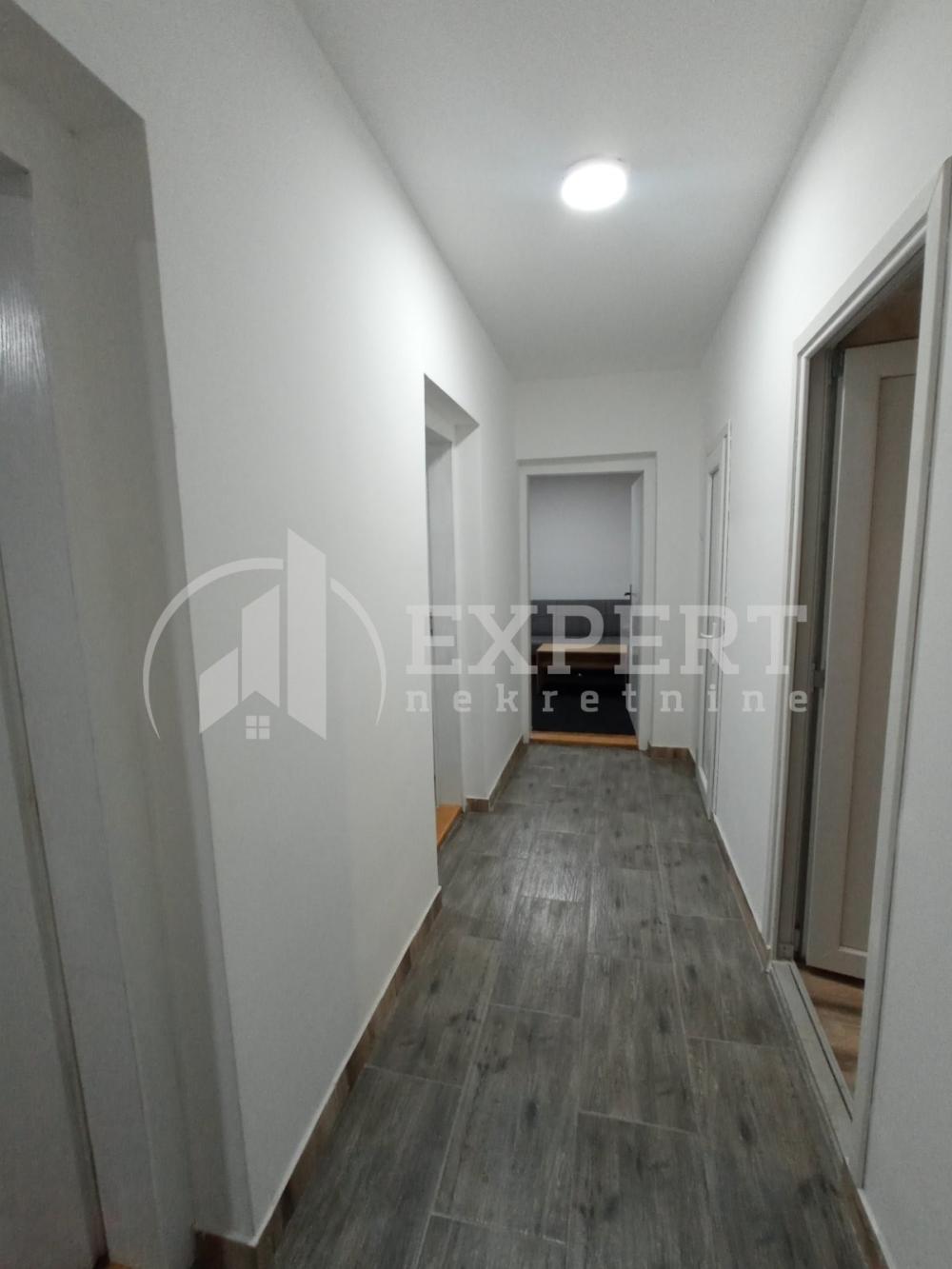 Slika 10 - Bulevar dr Zorana, Dvosoban stan za izdavanje, 42m2, 350€