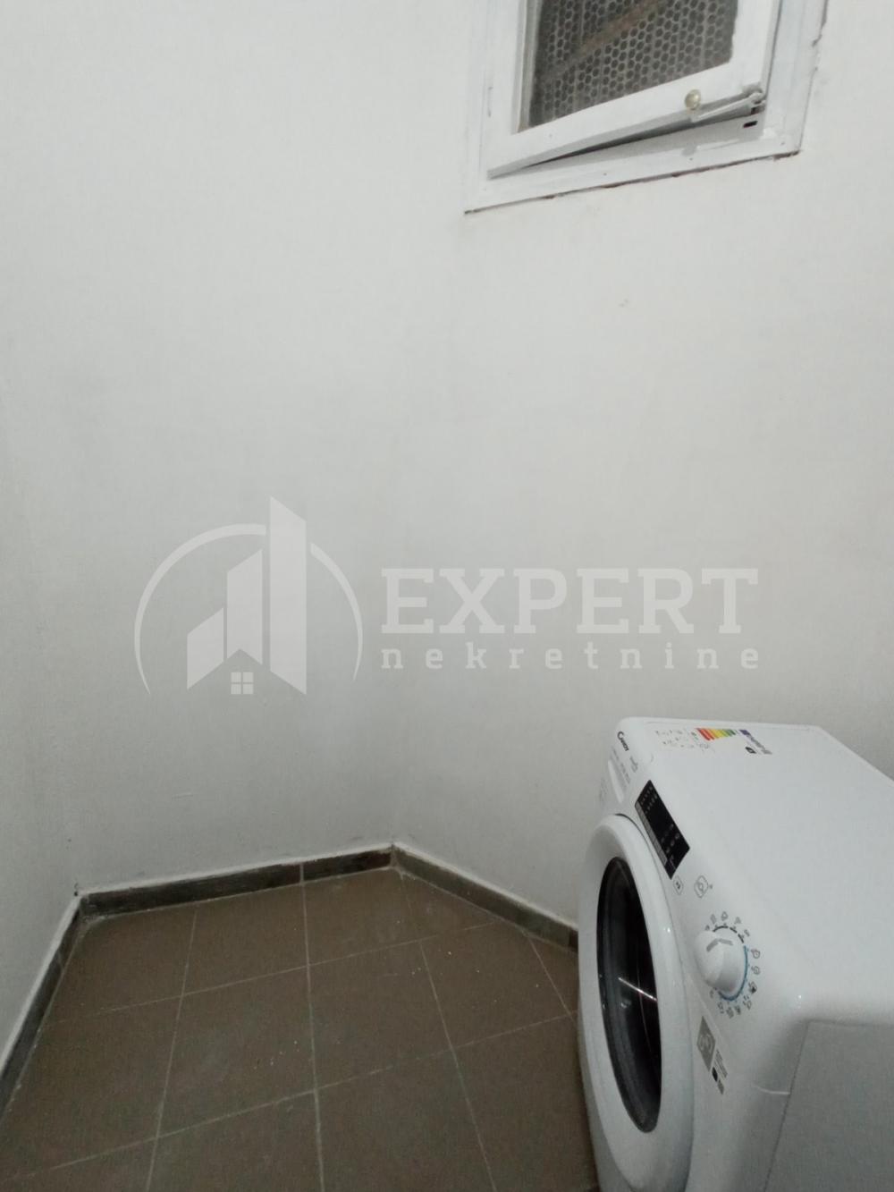 Slika 8 - Bulevar dr Zorana, Dvosoban stan za izdavanje, 42m2, 350€