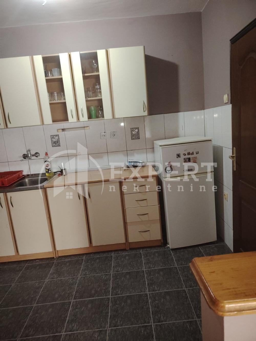 Slika 3 - Dragiše Cvetkovića, Četvorosoban stan za izdavanje, 150m2, 500€