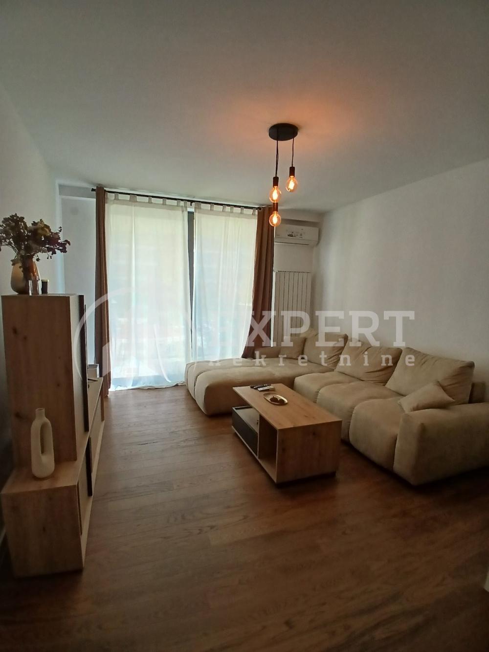 Slika 1 - Blagoja Parovića, Dvoiposoban stan za izdavanje, 76m2, 750€