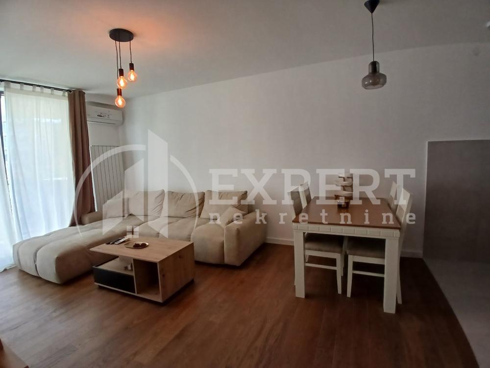 Slika 2 - Blagoja Parovića, Dvoiposoban stan za izdavanje, 76m2, 750€