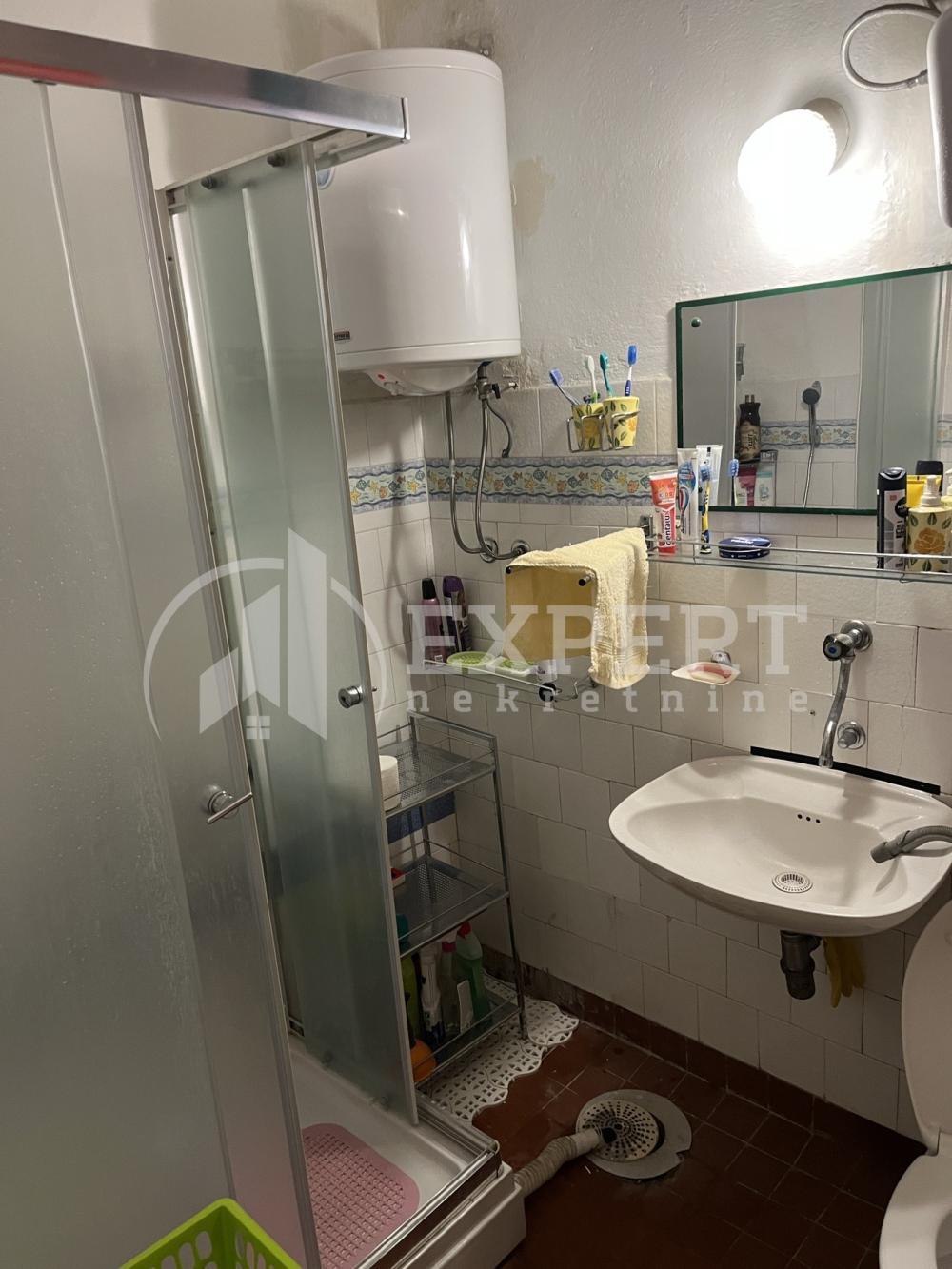 Slika 11 - Krfska, Jednoiposoban stan za izdavanje, 51m2, 350€