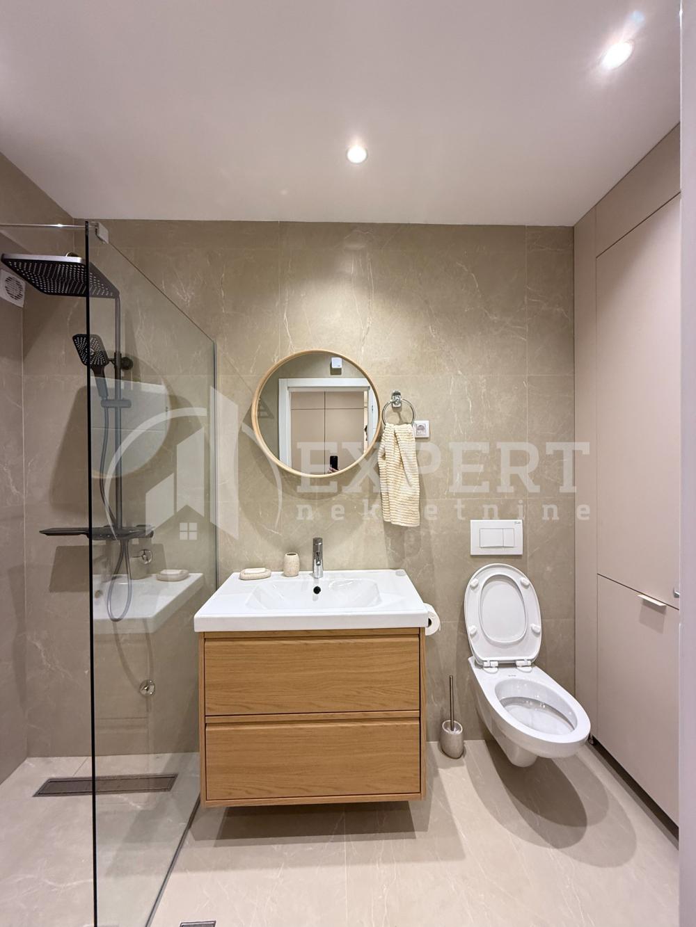 Slika 11 - Cara Dušana, Jednoiposoban stan za izdavanje, 52m2, 550€