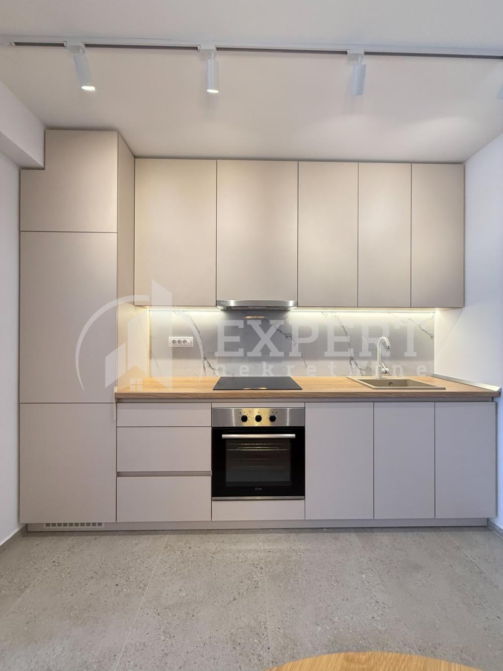 Slika 7 - Cara Dušana, Jednoiposoban stan za izdavanje, 52m2, 550€