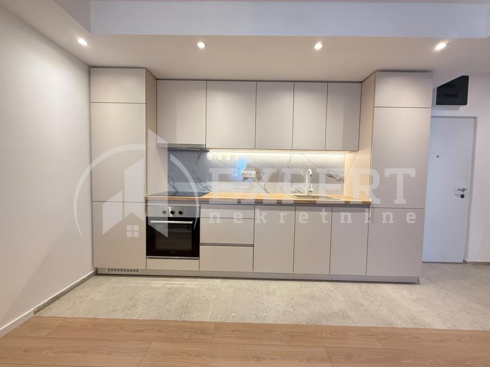 Slika 9 - Cara Dušana, Jednoiposoban stan za izdavanje, 52m2, 550€