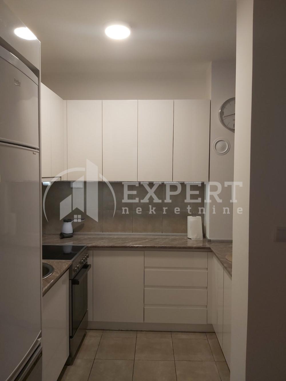 Slika 8 - Vojvode Tankosića, Jednoiposoban stan za izdavanje, 44m2, 450€