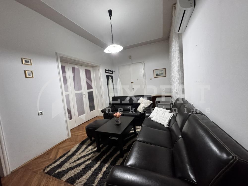 Slika 1 - Nikole Pašića, Dvoiposoban stan za izdavanje, 93m2, 550€