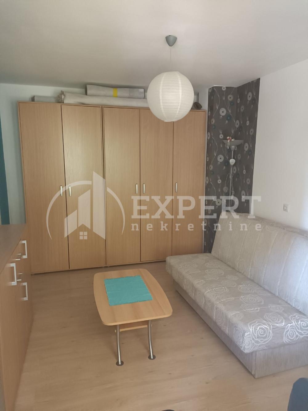 Glavna slika -Branka Radičevića, Jednoiposoban stan za izdavanje, 31m2, 250€