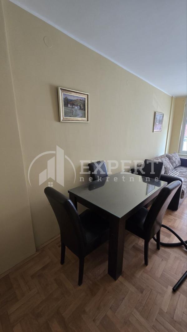 Slika 2 - Kej Kola srpskih sestara, Jednoiposoban stan za izdavanje, 43m2, 380€