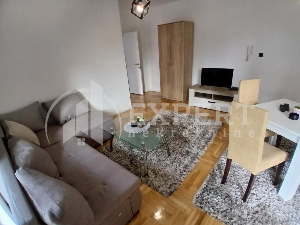 Glavna slika -Prvomajska, Jednoiposoban stan za izdavanje, 44m2, 370€