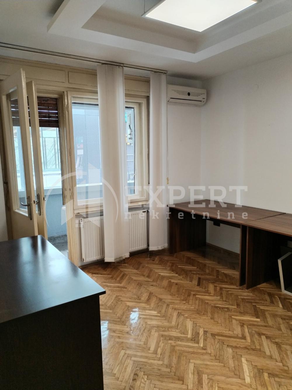 Glavna slika -Obrenovićeva, Dvosoban stan za izdavanje, 52m2, 400€