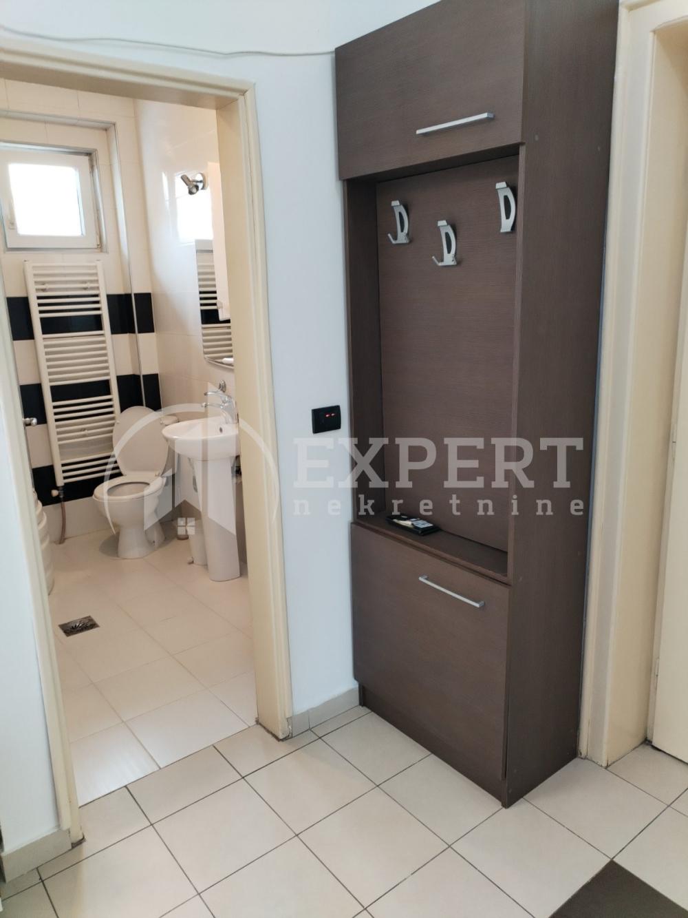 Slika 9 - Obrenovićeva, Dvosoban stan za izdavanje, 52m2, 400€