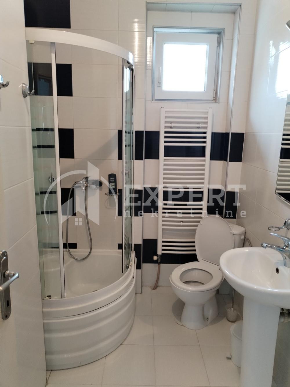 Slika 11 - Obrenovićeva, Dvosoban stan za izdavanje, 52m2, 400€