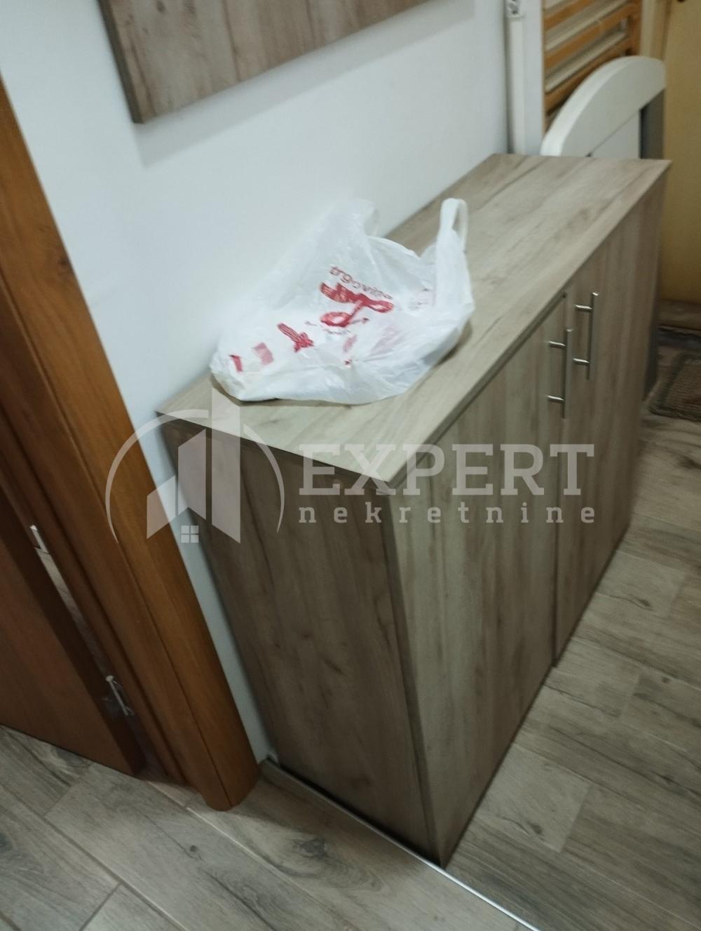 Slika 10 - Generala Milojka Lešjanina, Jednosoban stan za izdavanje, 30m2, 330€