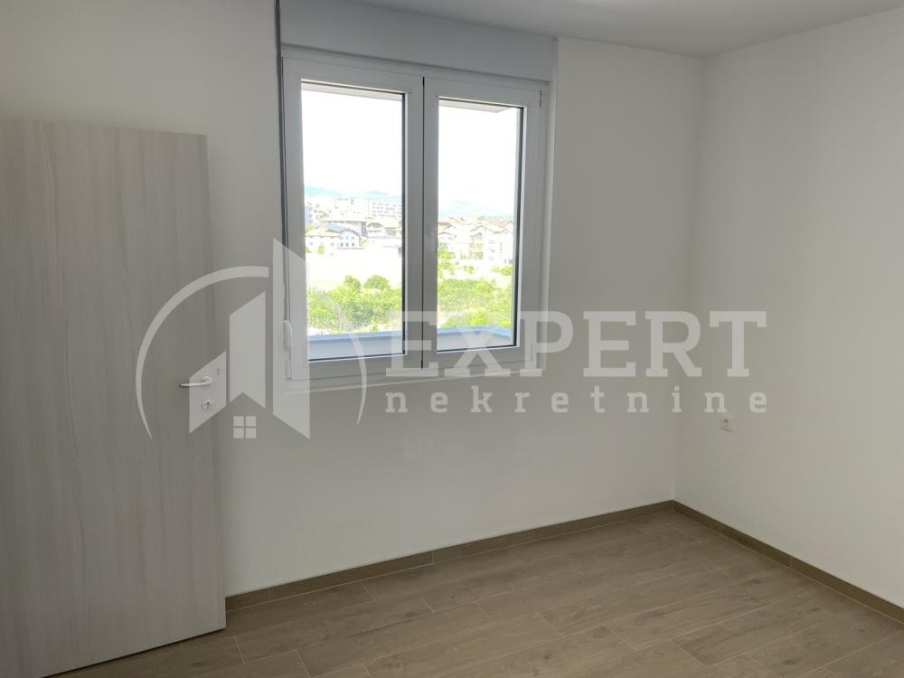 Slika 2 - Radoja Domanovića, Dvoiposoban stan za izdavanje, 60m2, 350€