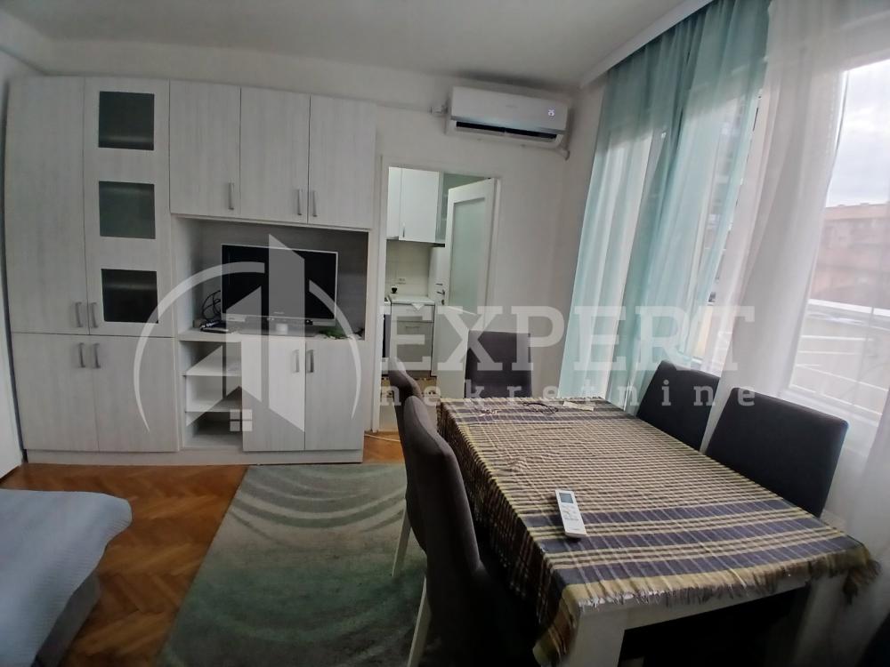 Slika 2 - Nestora Žučnog, Dvoiposoban stan za izdavanje, 54m2, 270€