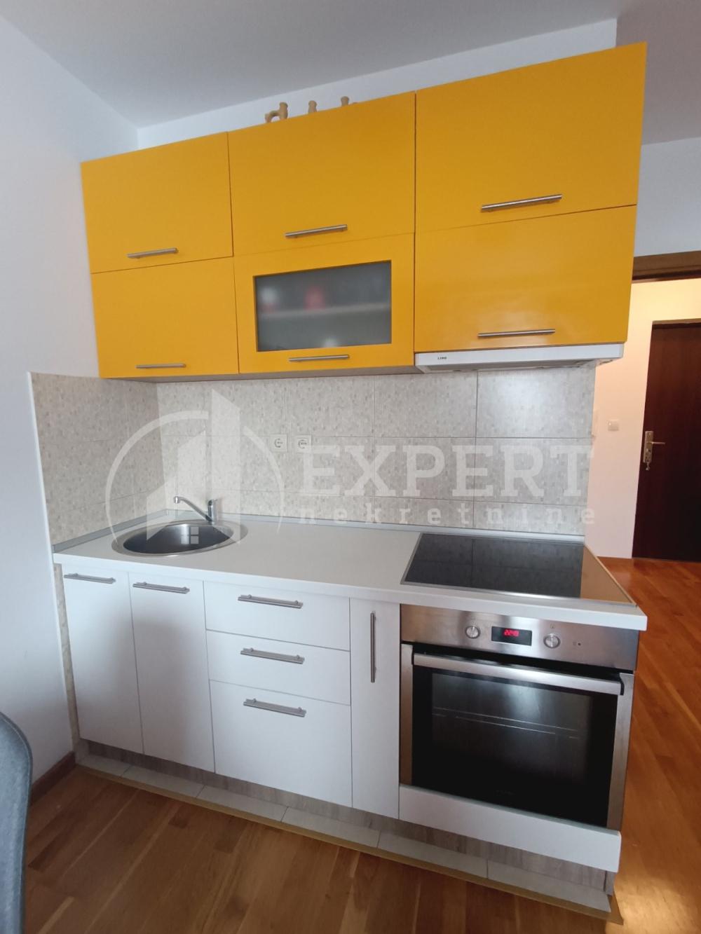 Slika 3 - Jovana Skerlića, Jednoiposoban stan za izdavanje, 30m2, 300€