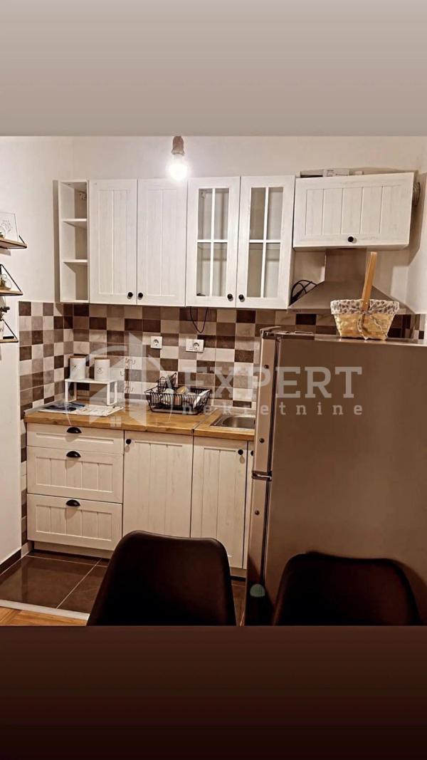 Slika 3 - Zetska, Jednoiposoban stan za izdavanje, 42m2, 350€