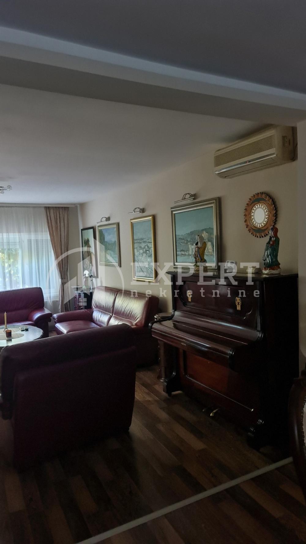 Slika 7 - Žrtava fašizma,  Kuća za izdavanje, 400m2, 1.000€