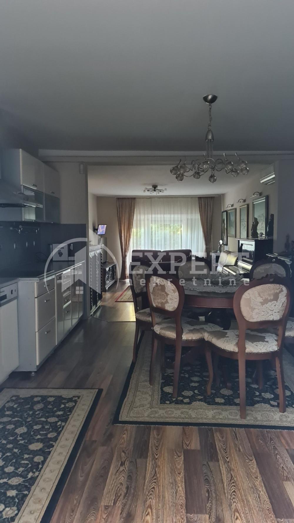 Slika 9 - Žrtava fašizma,  Kuća za izdavanje, 400m2, 1.000€