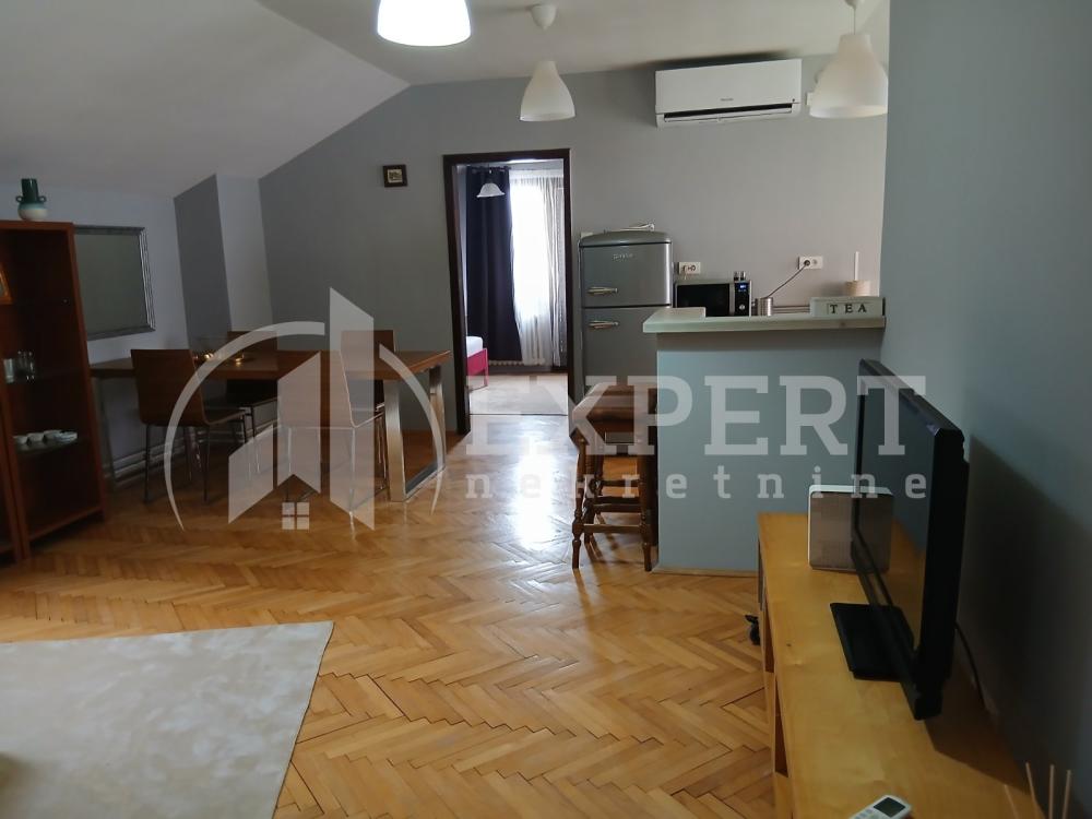 Slika 4 - Jug Bogdanova, Četvorosoban stan za izdavanje, 76m2, 450€