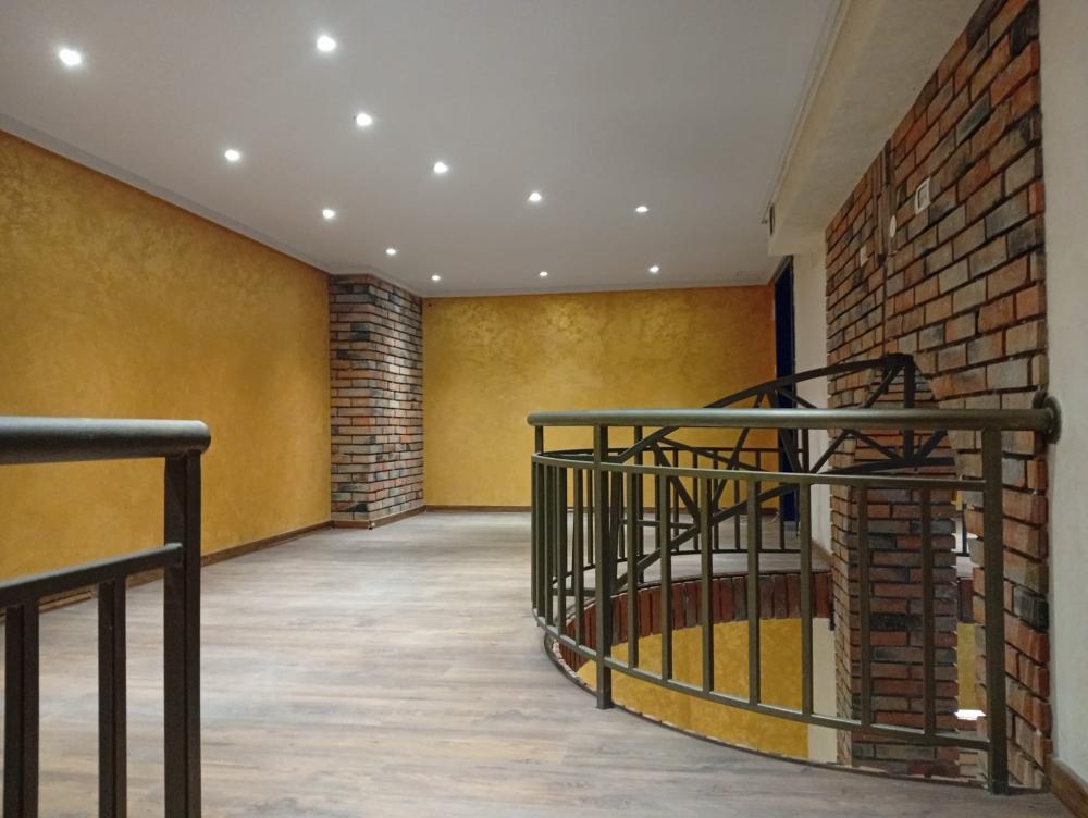 Glavna slika -Prometna ulica u blizini centra i Čaira,  Lokal na prodaju, 70m2, 150.000€