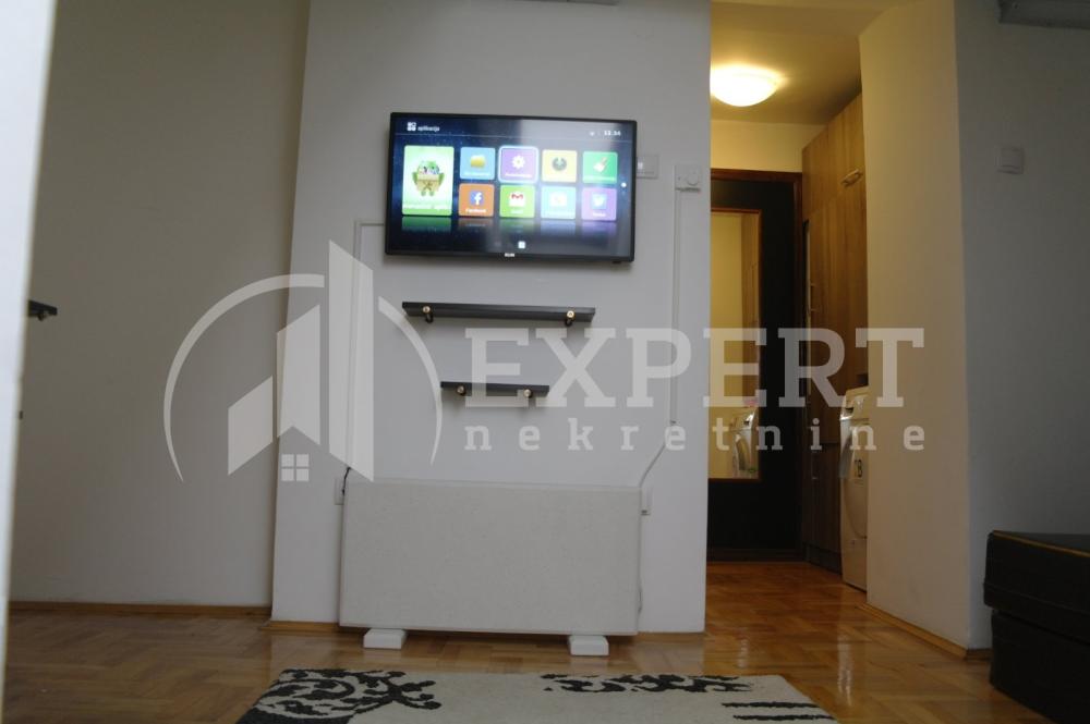 Slika 11 - Bulevar dr Zorana, Jednosoban stan za izdavanje, 39m2, 300€