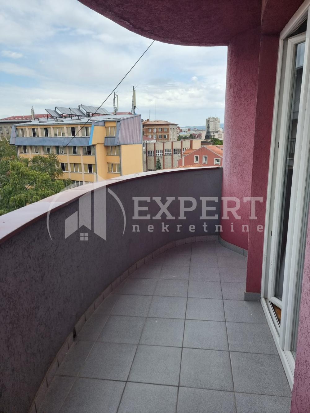 Slika 8 - Jugovićeva, Troiposoban stan za izdavanje, 72m2, 450€