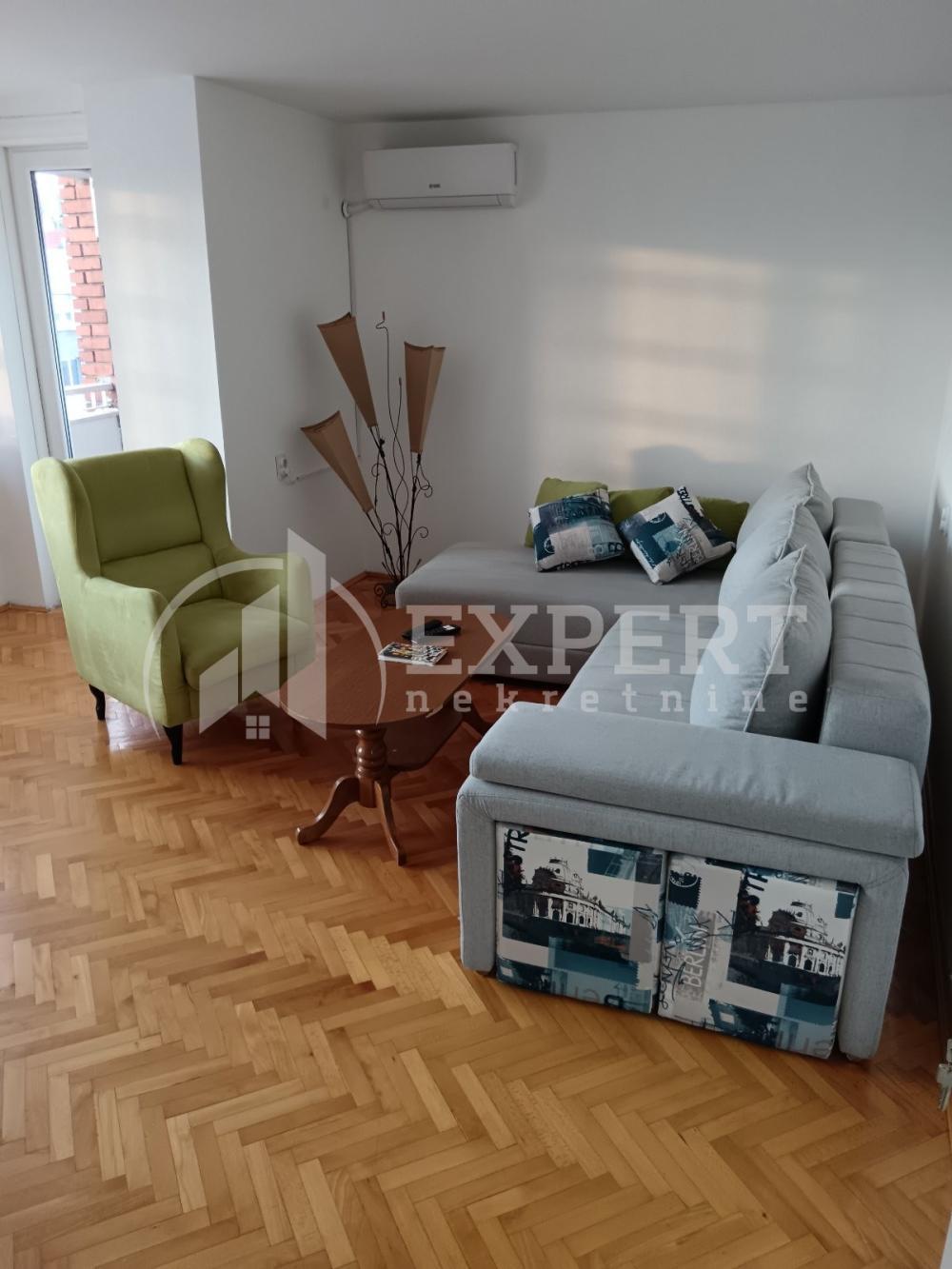 Glavna slika -Bulevar dr Zorana, Dvosoban stan za izdavanje, 54m2, 400€